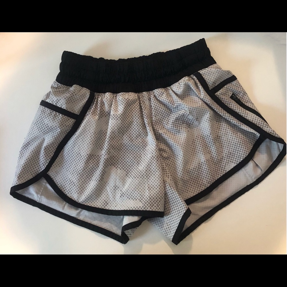 Lululemon Dotted Camo Tracker Shorts 4” + Lulu Bag